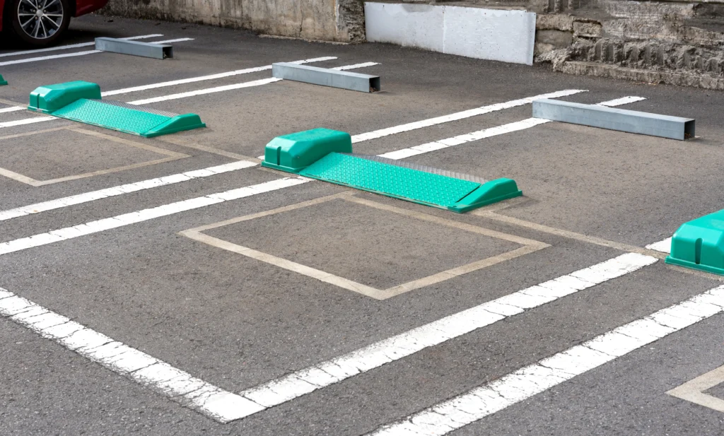 駐車場の清掃
